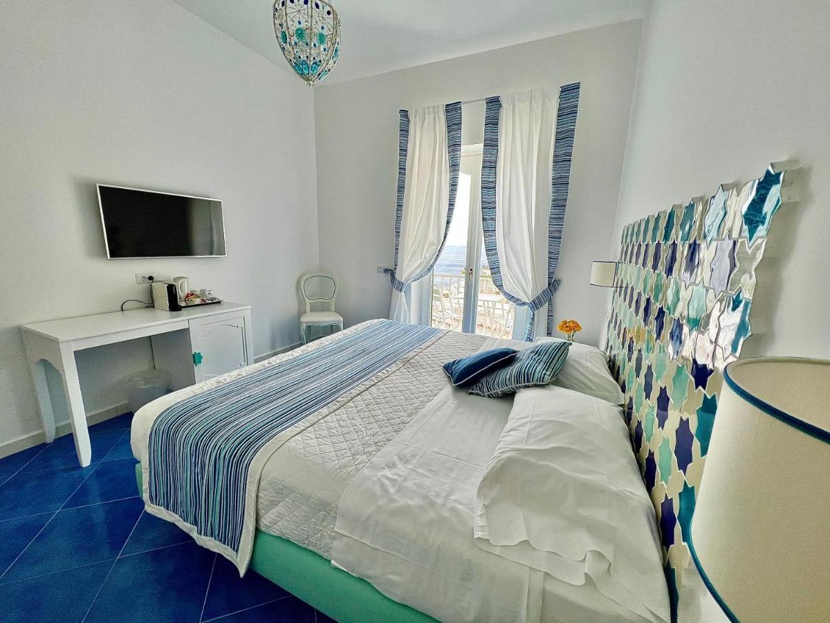 Hotel Villa Delle Palme In Positano Luaran gambar